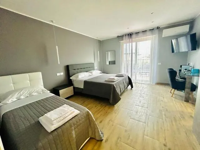 Aqua B&B - Rooms And Apartments location